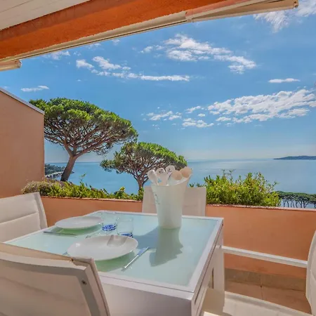Διαμέρισμα 3 Pieces Avec Vue Panoramique Mer, Piscine Et Acces Prive *